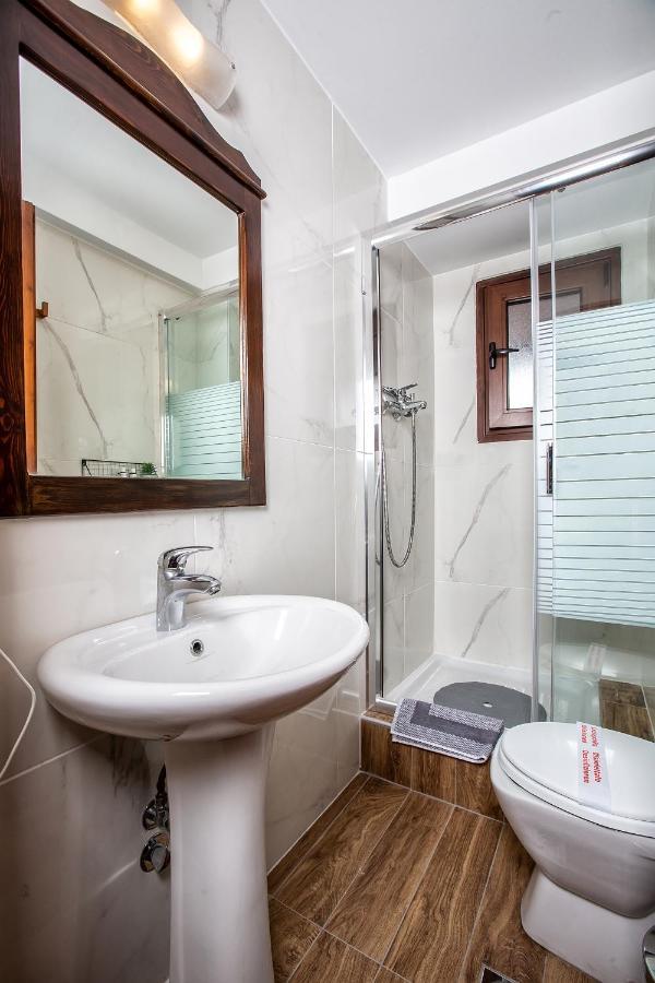 La Noi Guesthouse Samarína Екстериор снимка
