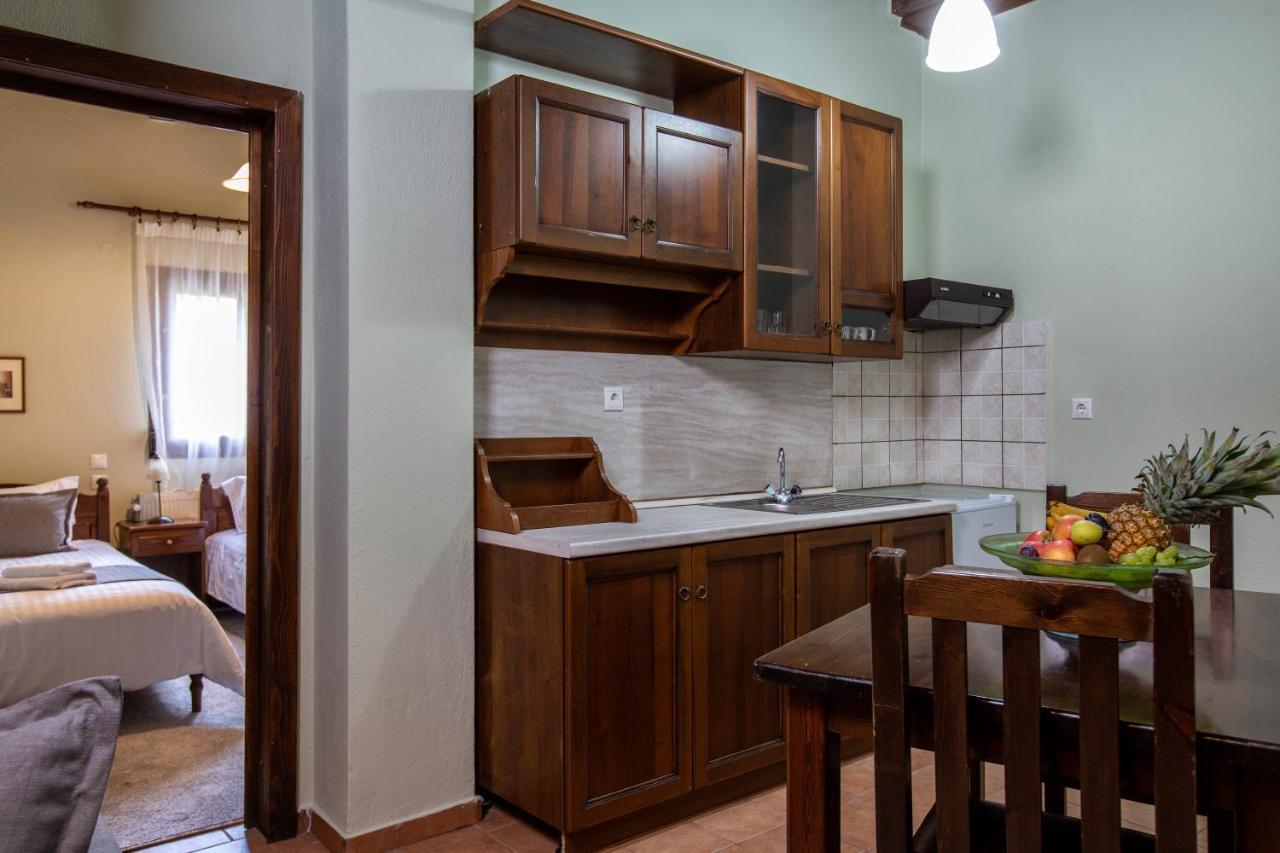La Noi Guesthouse Samarína Екстериор снимка